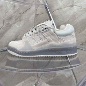 Forum x Bad Bunny All White